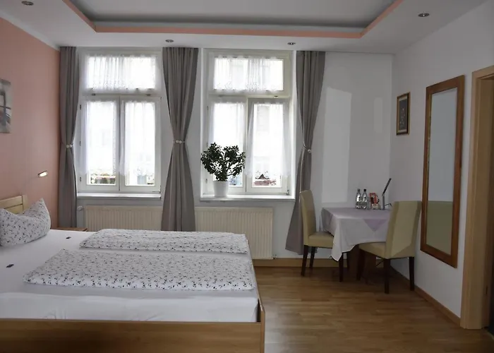 فندق Garni Am Klostermarkt بلوين