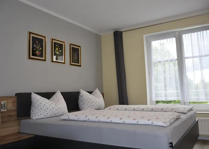 Garni Am Klostermarkt 3* 플라우엔